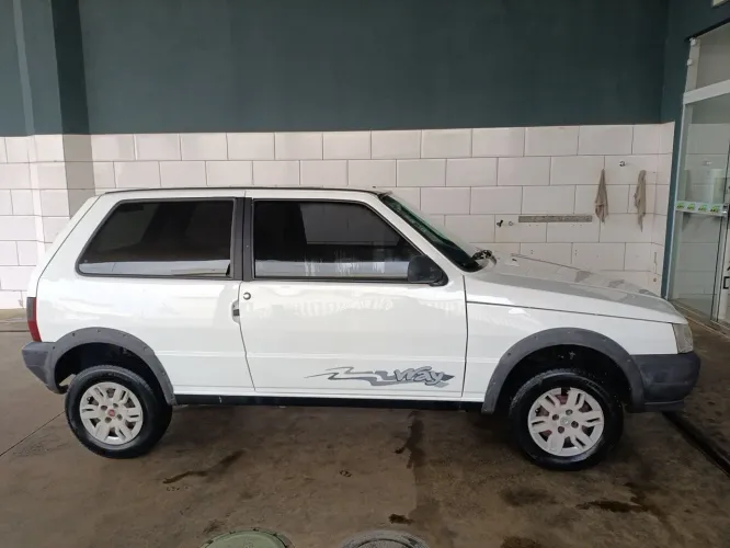 Fiat Uno Mille WAY Economy 1.0 F.flex 2P 2013