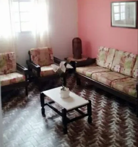 Sofá Rustico com duas poltrona.