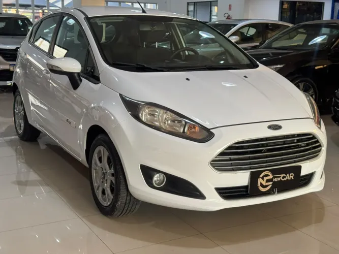 Ford Fiesta Sedan SEL 1.6 16V Flex Mec. 2017