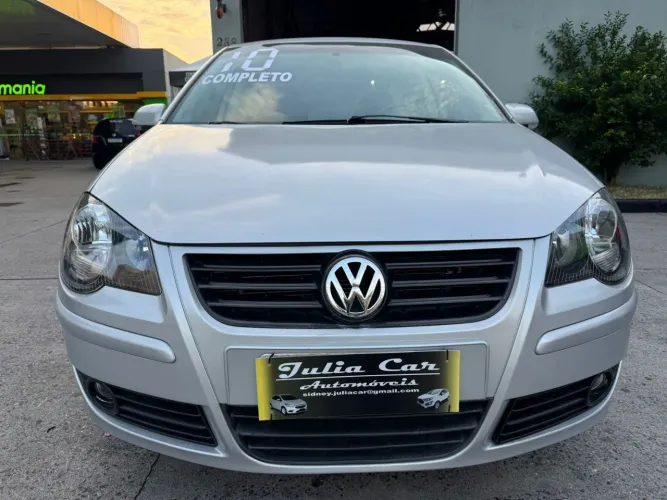 Volkswagen Polo Sedan 1.6 MI Total Flex 8V 4P 2010