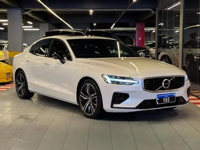 Volvo S60 T-8 R-design 2.0 407cv 4P Híbrido 2020