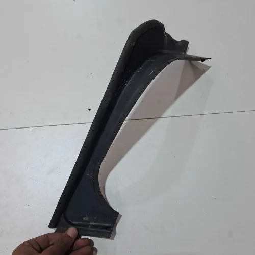 Acabamento Porta-malas Lanterna Direito Bmw 320i M Sport
