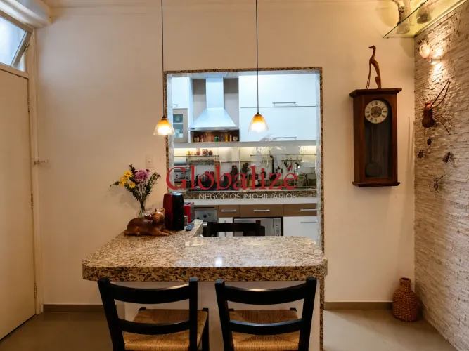 Apartamento à venda - 2 Quartos - Vista Mar - José Menino- R$ 435.000,00