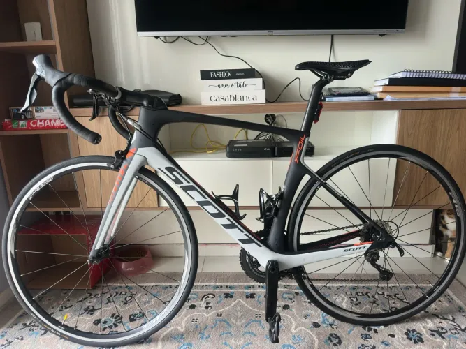 Bicicleta Speed Scott Foil Usada