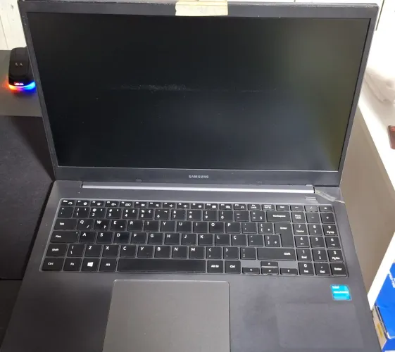 Samsung 550XDA Celeron | 16 GB RAM |