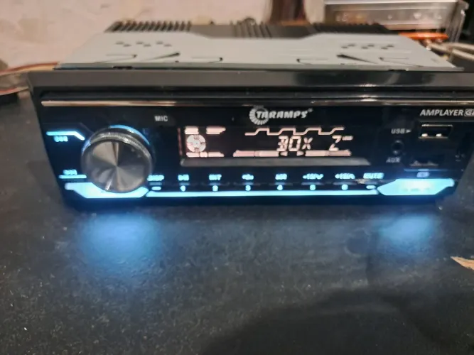 Toca cd Taramps Amplayer 400W