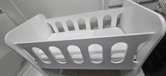Mini berço 2x1 + diversos itens