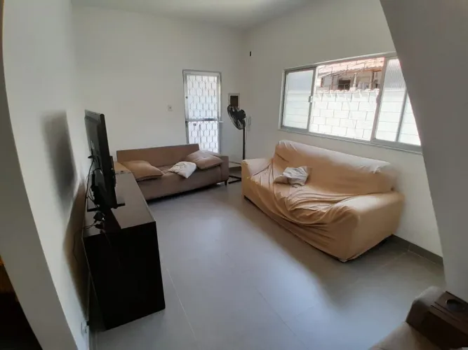 Casa com 3 dormitórios à venda, 199 m² por R$ 490.000 - Vila Valqueire - Rio de Janeiro/RJ