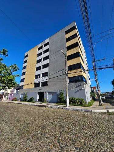 Loft Impecável! Mobiliado! Duas quadras da Universidade Católica!
