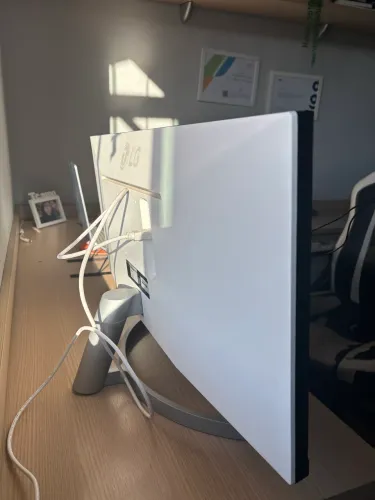 MONITOR ULTRAWIDE LG 29?