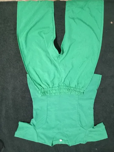 Roupa cirúrgica e jaleco 