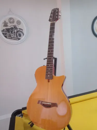 VIOLÃO CONDOR SEMI SÓLIDO