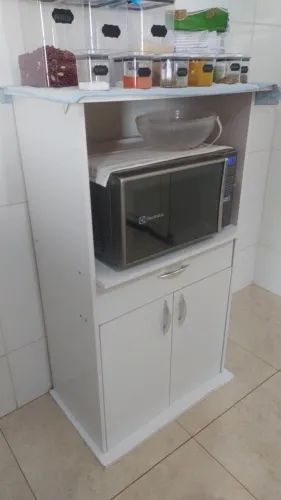 Bancada de cozinha com nicho pra microondas