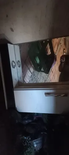Armário com espelho