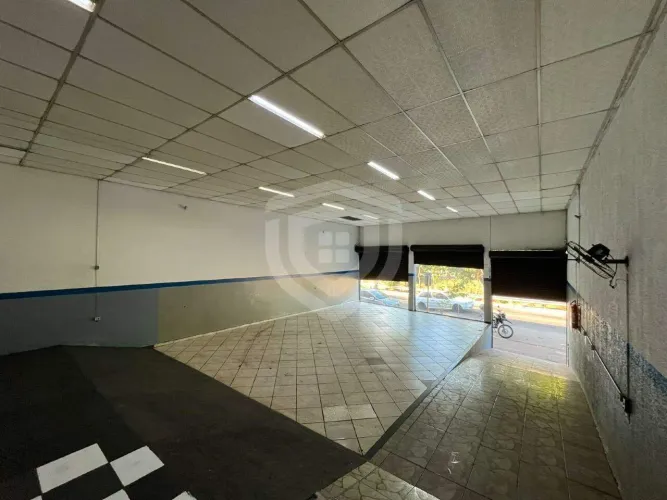 Salão Comercial para Locação com 235 m² Nuno de Assis | Bauru/SP