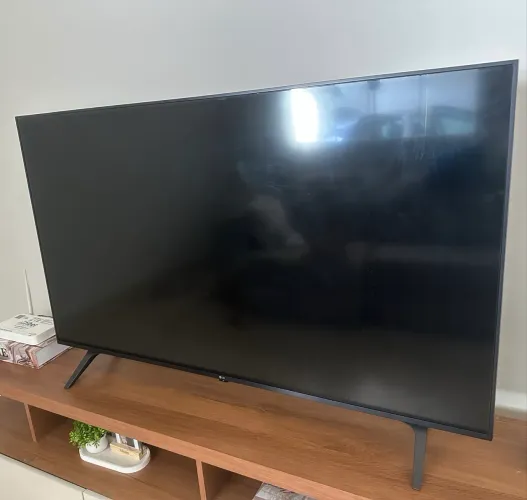TÍTULO: SMART TV LG 50" 4K UHD WEBOS - R$ 1.500 - PRA VENDER RÁPIDO!