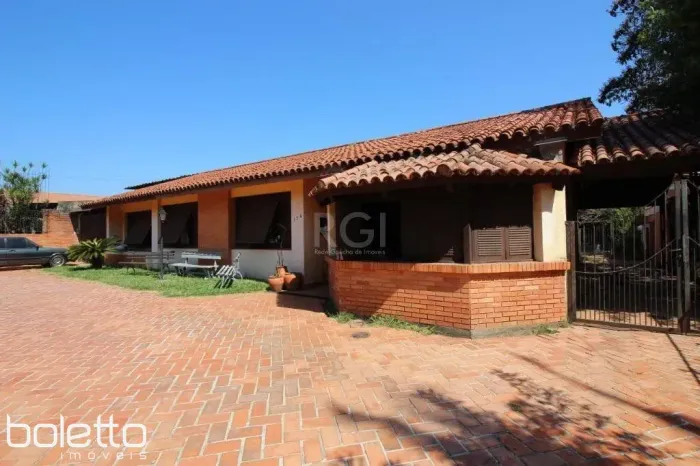 Casa para comprar com 5 dormitórios e vaga para 7 carros no Vila Assunção