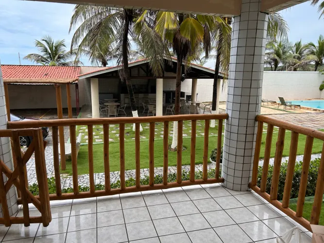 Apto na Praia Bela - Aquiraz - pe na areia 