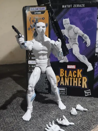 Pantera Negra Black Panther Hatut Zeraze Marvel Legends