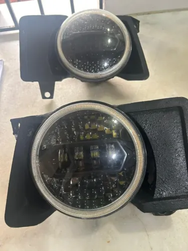 Vendo par de faróis renegade Led