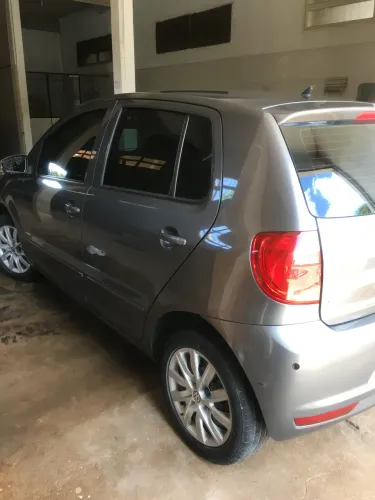 Volkswagen Fox 1.0 MI Total Flex 8V 5P 2011