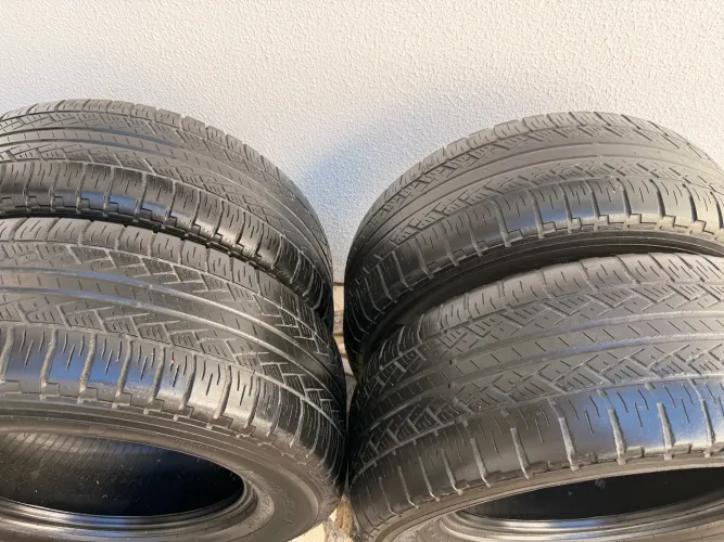 Vendo 04 Pneus Pirelli Scorpions 265/65/R17