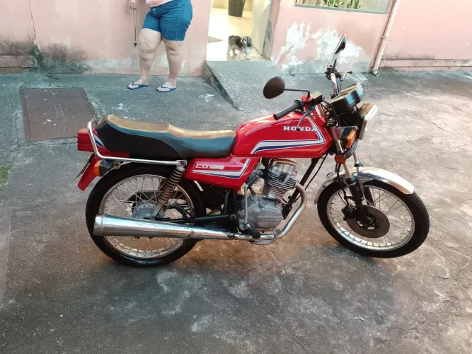 Vendo moto CG 125