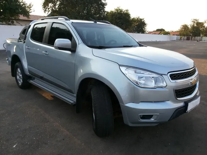 Chevrolet S10 Pick-up LT 2.8 TDI 4X4 CD Diesel 2013
