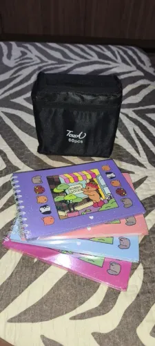 Kit 60 Canetinhas + 1 Livro Bobbie Goods