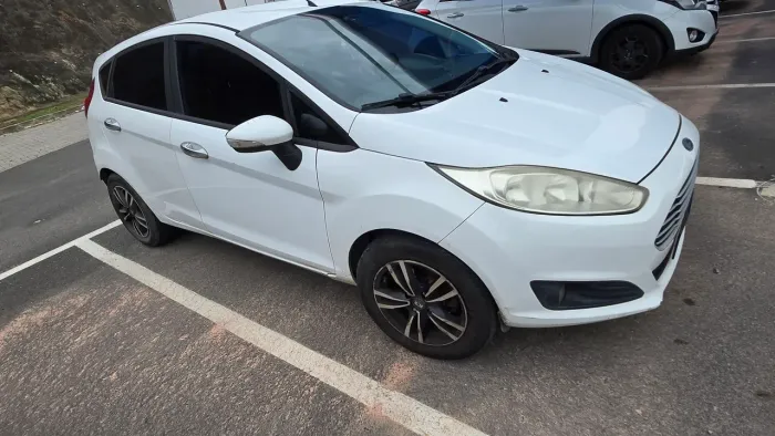 Ford Fiesta SE 1.6 8V Flex 5P 2014