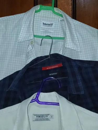 Camisas lindas tamanho P e M