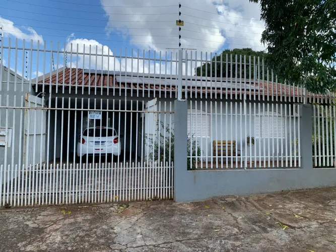 Vendo excelente Casa com Piscina