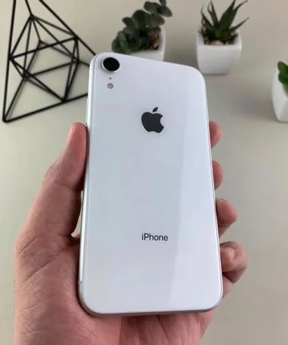 iPhone XR 64GB