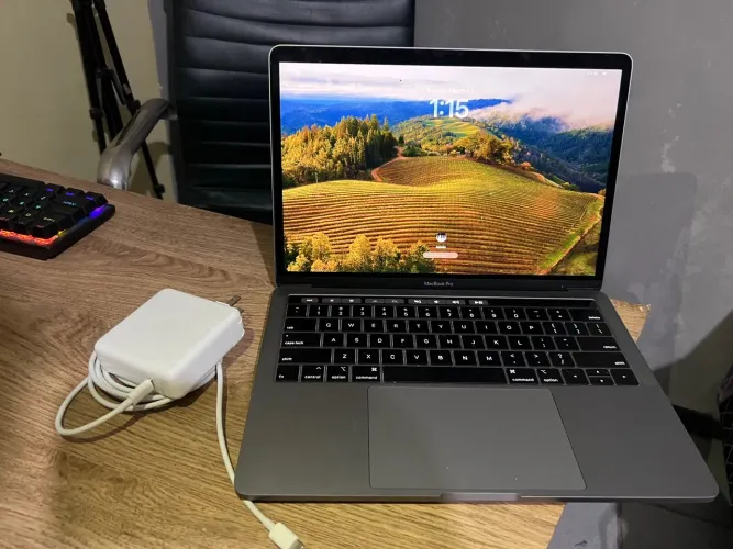 Oportunidade MacBook 2019 Funcionando perfeitamente.