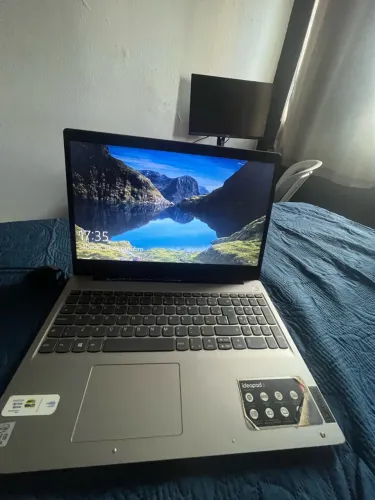 Notebook Lenovo Ideapad 3i - 10ª Geração + Carregador original
