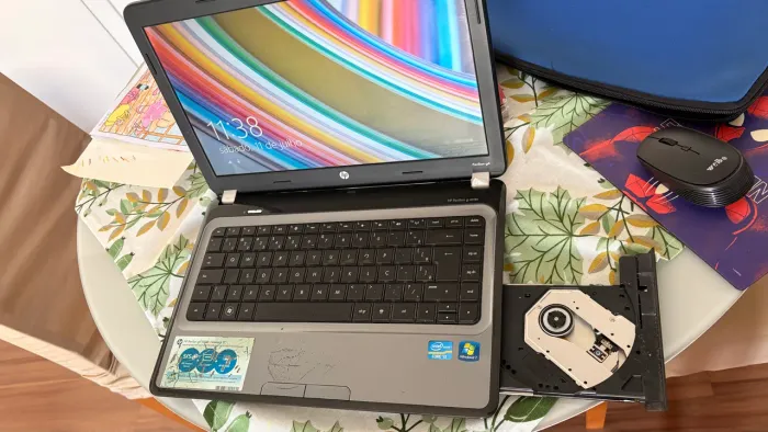 Vendo notebook Hp