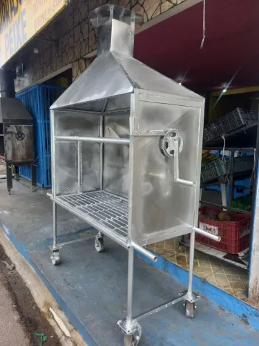 Vendo churrasqueira inox <br>Vendo churrasqueira Inox