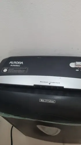 Triturador de papel, super barato! Em ótimo estado de conservação!
