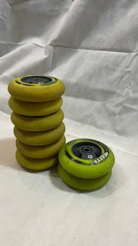 8 rodas matter 90 mm