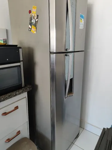 Geladeira Eletrolux DW42X, motor parou de funcionar!