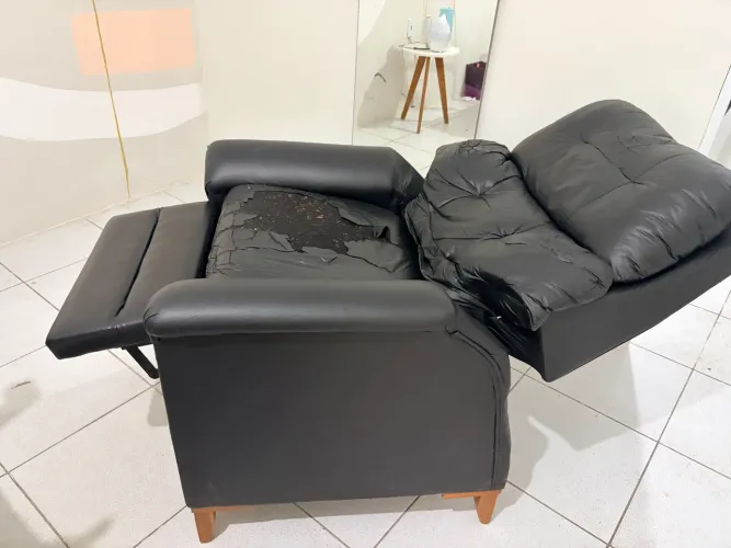 Poltrona reclinável 