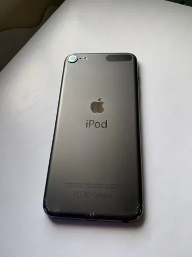 iPod Touch 6 - 16GB + Fone Bluetooth