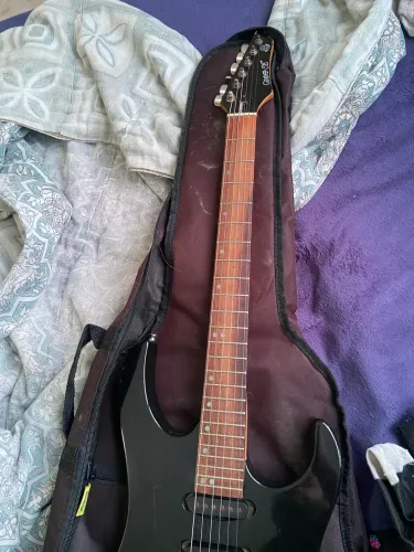 Guitarra groovin regulada
