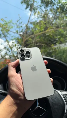 Iphone 15 pro Max 256GB PARTICULAR