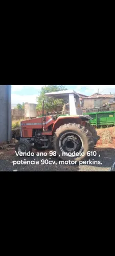 Trator semi novo