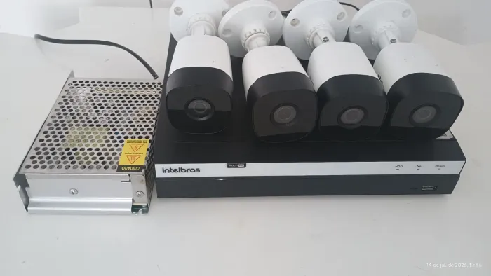 Kit DVR 3104 Intelbras 1TB + 04 Câmeras 1220b + Fonte 12V 10A
