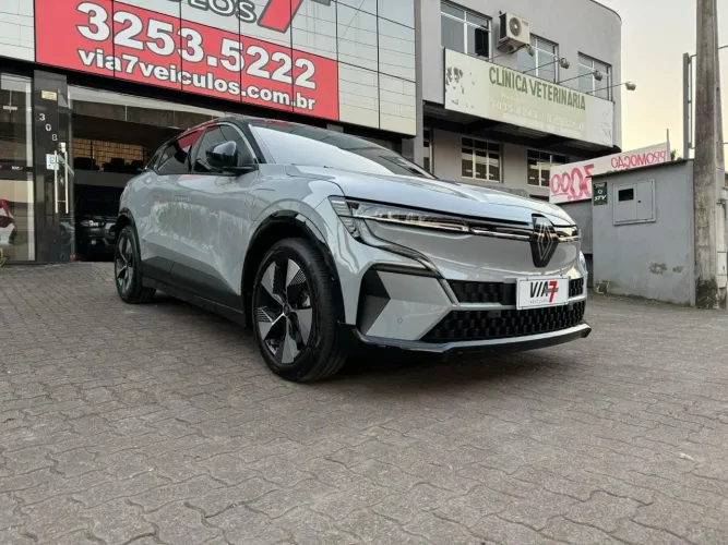 Renault Megane E-tech (elétrico) 2024