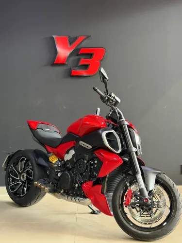 DIAVEL V4 1158 VERMELHA 2024/2025