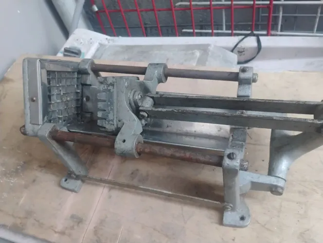 CORTADORA DE BATATA MANUAL