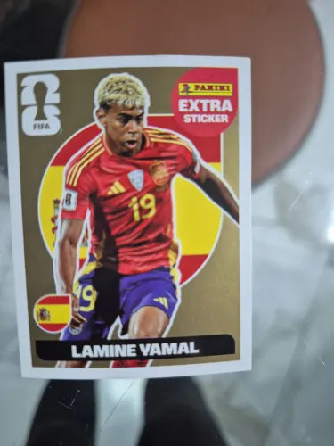 Figurinha Extra Sticker Gold - Lamine Yamal | Panini FIFA World Cup 2026